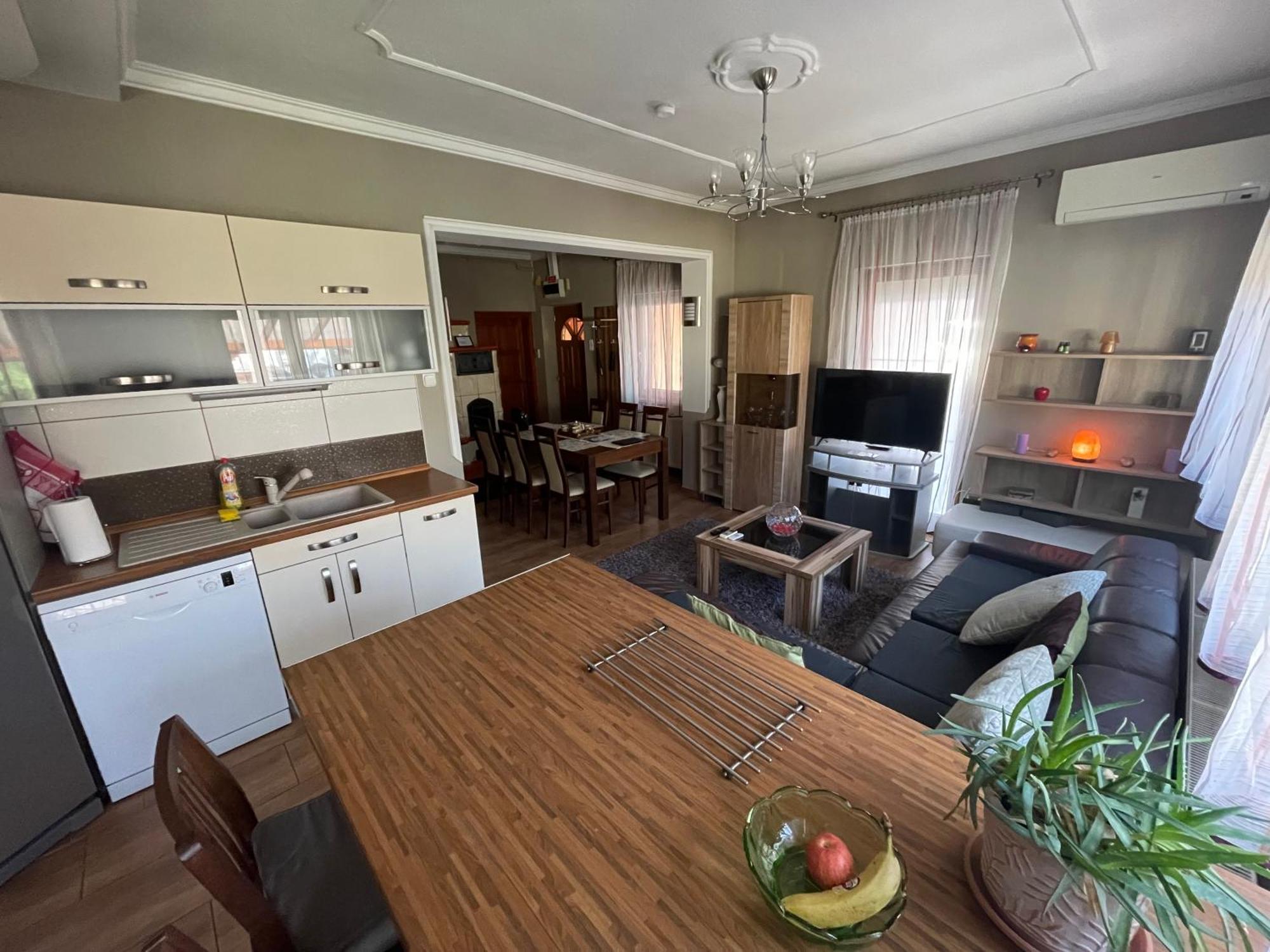 Relax Apartman Zalaegerszeg Kültér fotó